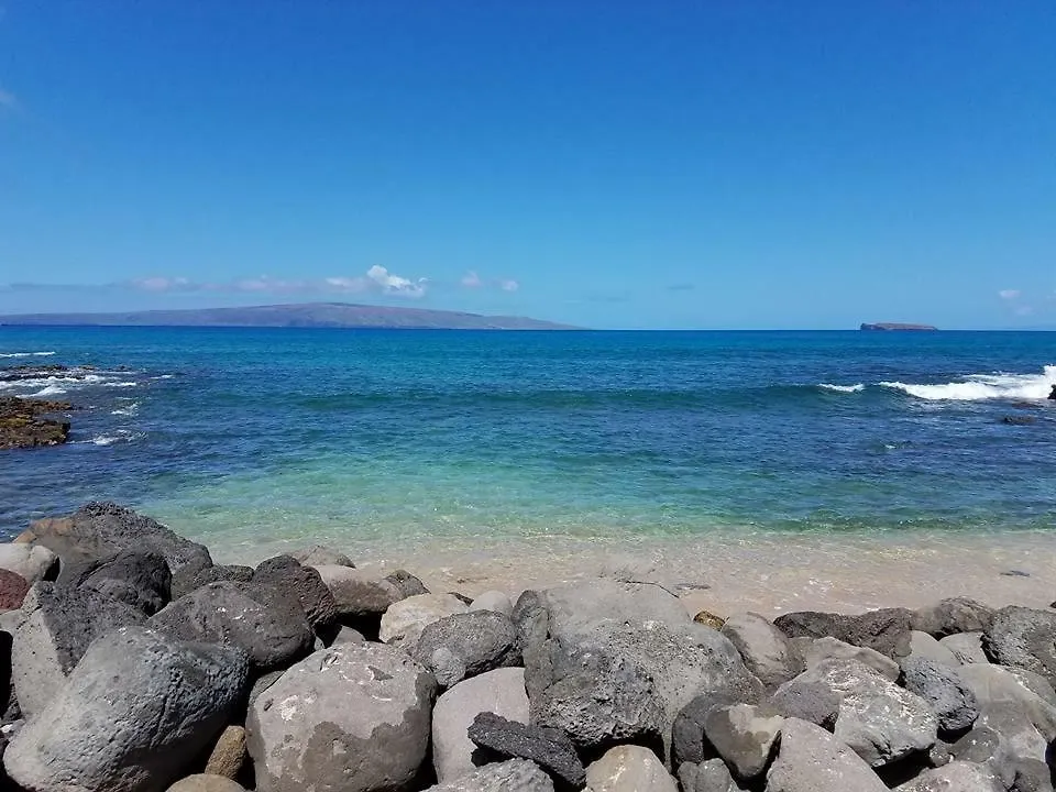 Lahaina Wonderful Condos 3*,